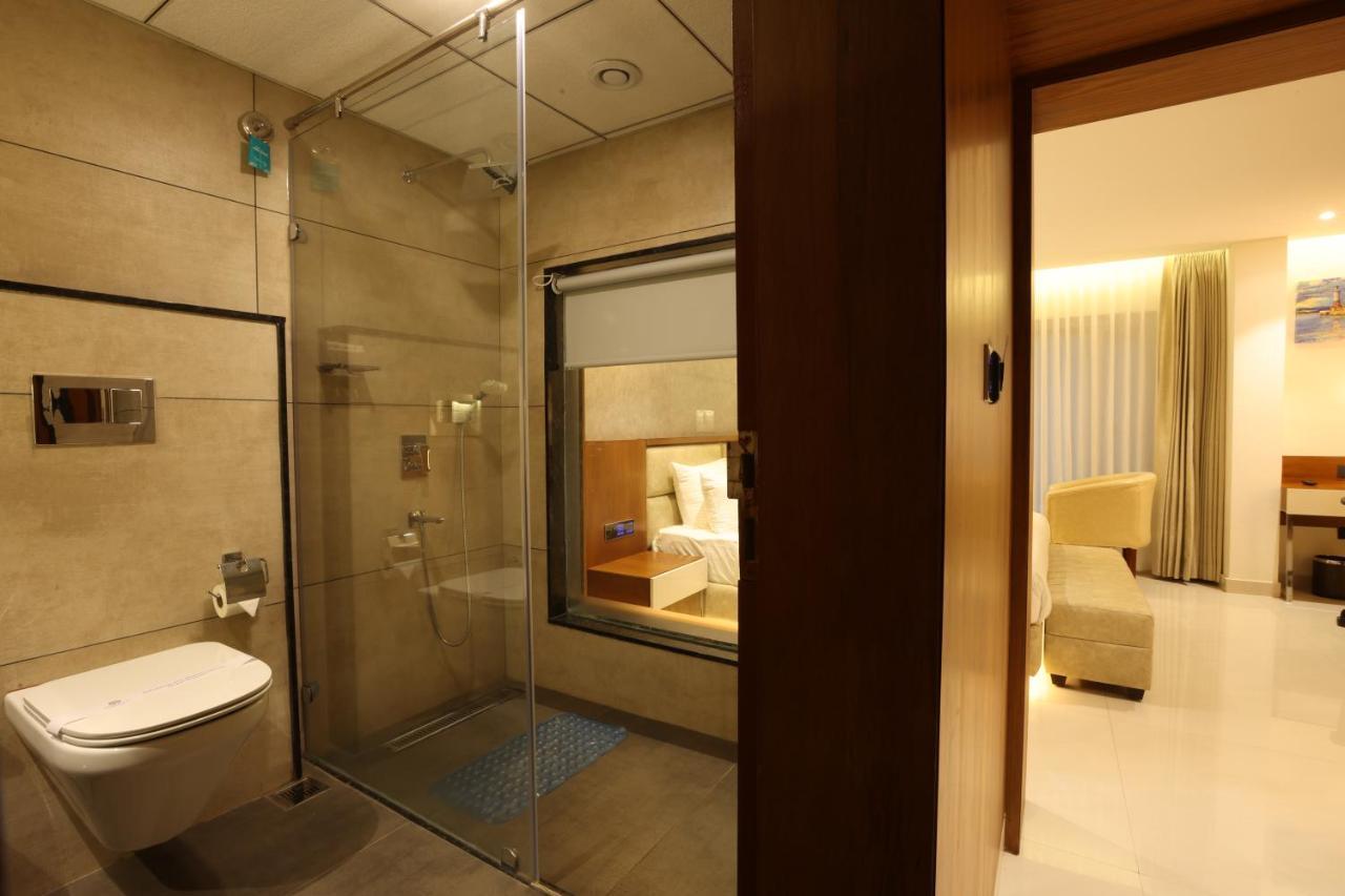 Royal Plaza Suites By Rak Rooms, Mangaluru Εξωτερικό φωτογραφία