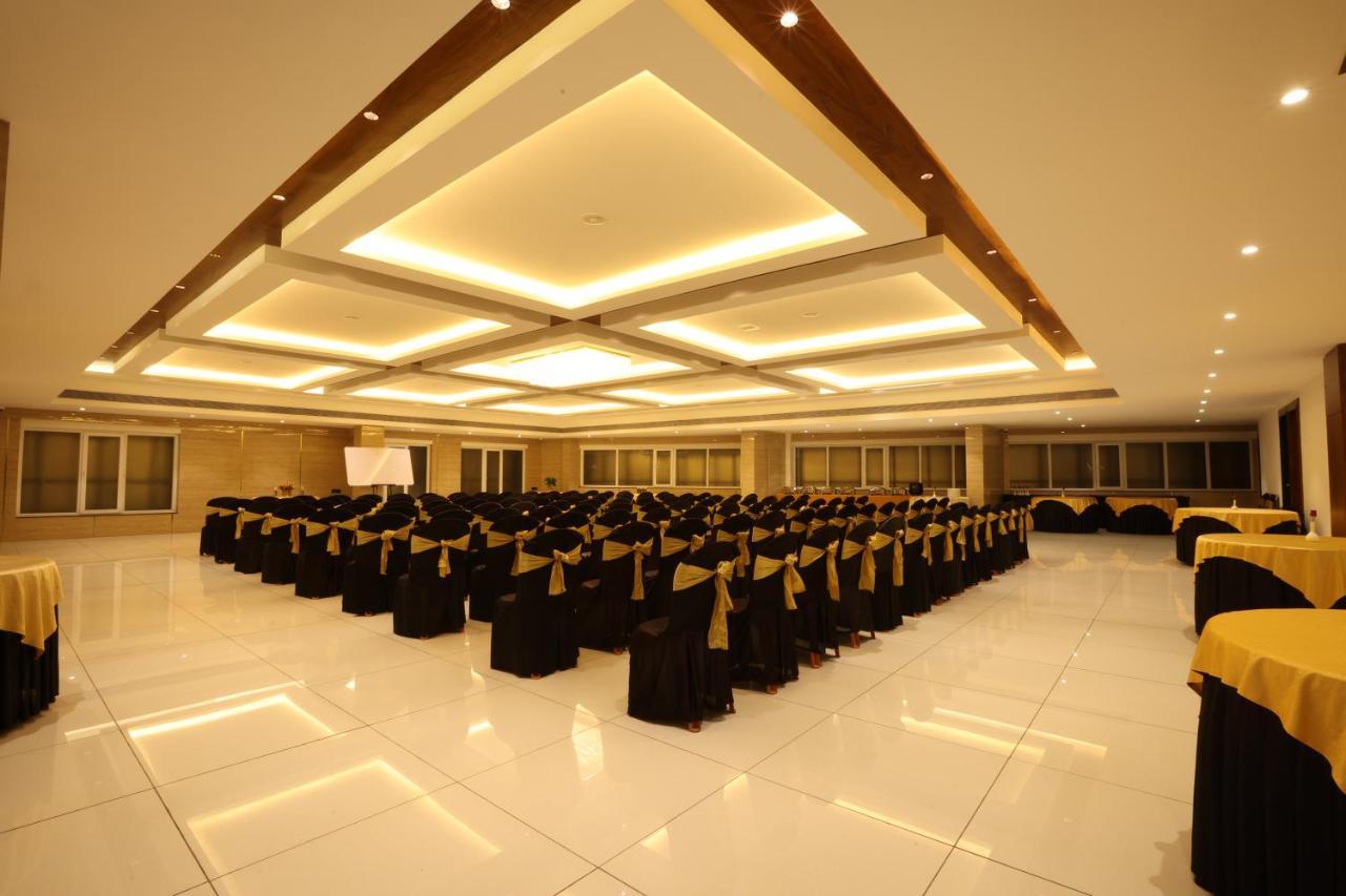 Royal Plaza Suites By Rak Rooms, Mangaluru Εξωτερικό φωτογραφία
